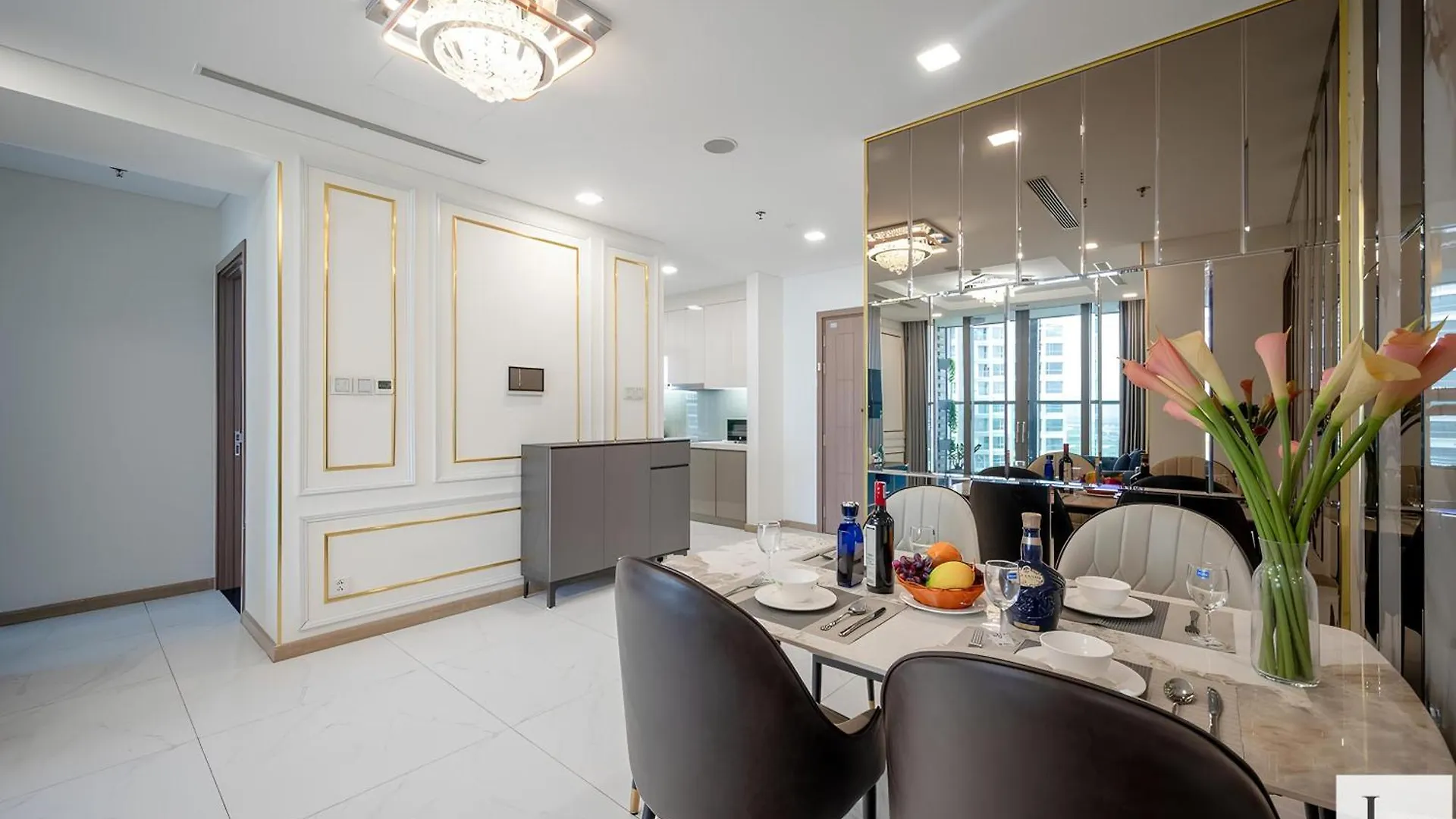 Landmark Garden Balcony Apartment Ho Chi Minh City