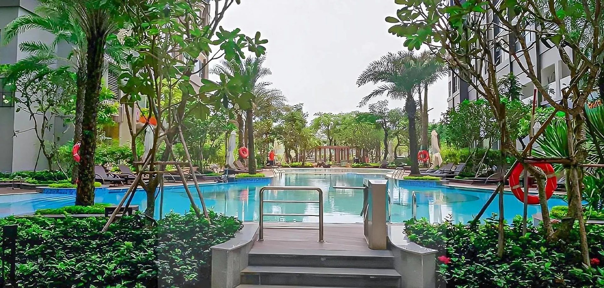 Landmark Garden Balcony Apartment Ho Chi Minh City